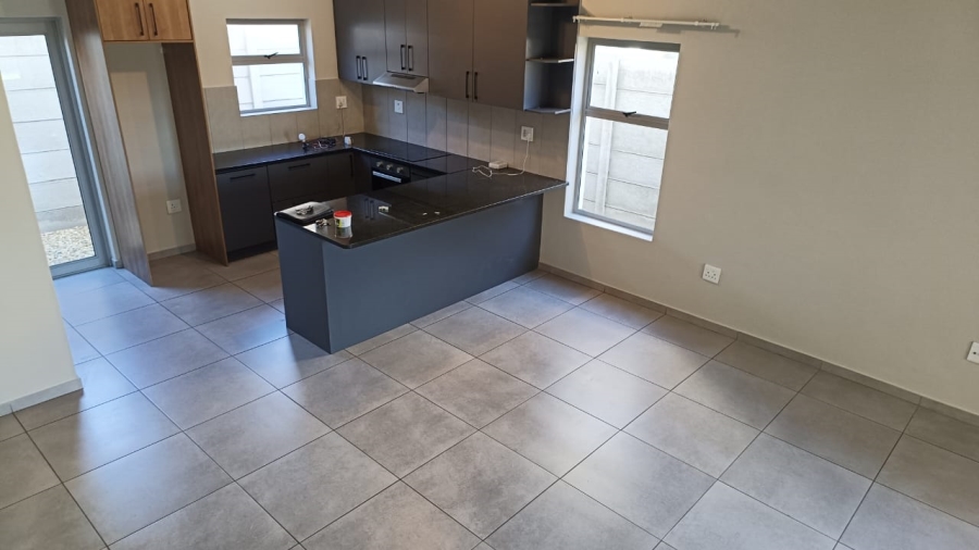 3 Bedroom Property for Sale in Parklands North Western Cape